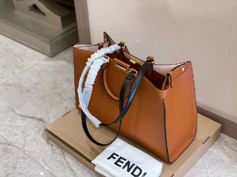 Designer bags with gold hardwareNEW Arrival Bags Fendi 143