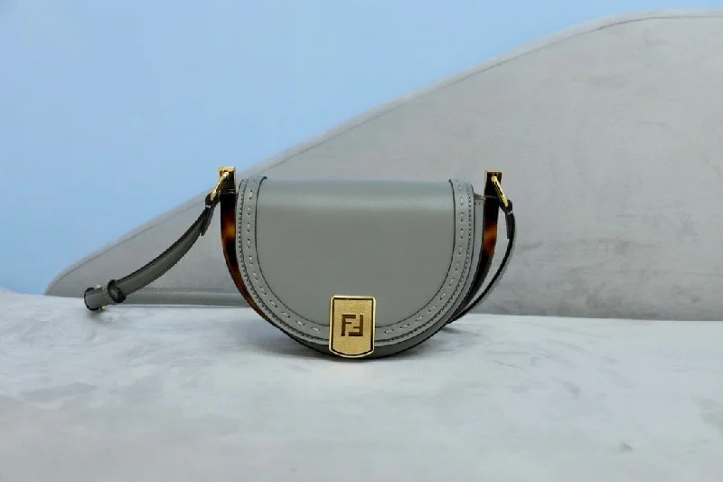 Best bags for photographersNew Arrival Bags Fendi 056