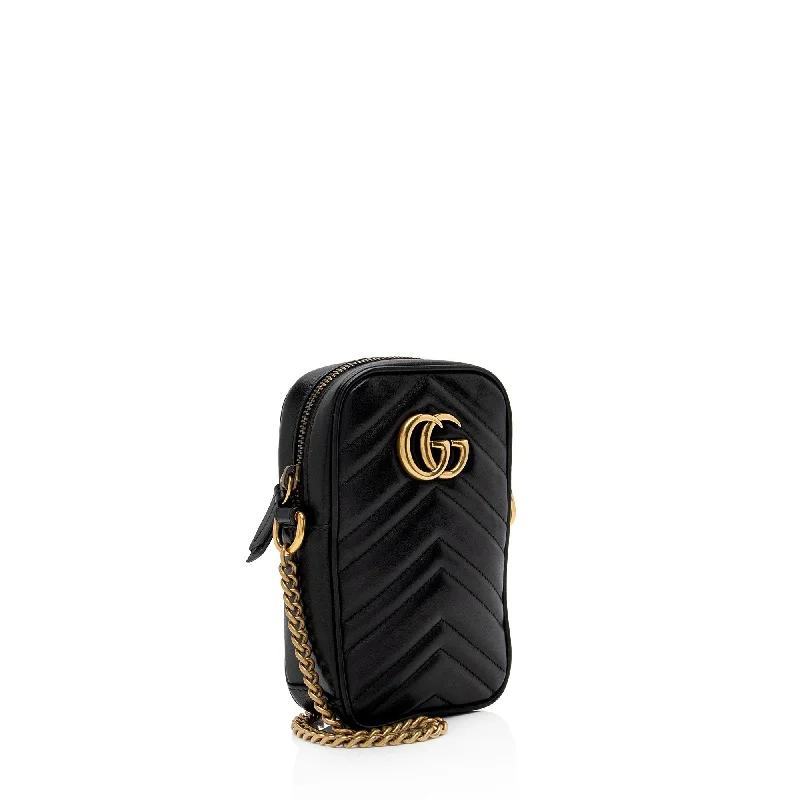 Minimalist leather handbagsGucci Matelasse Leather GG Marmont Mini Crossbody Bag (2UTE9c)