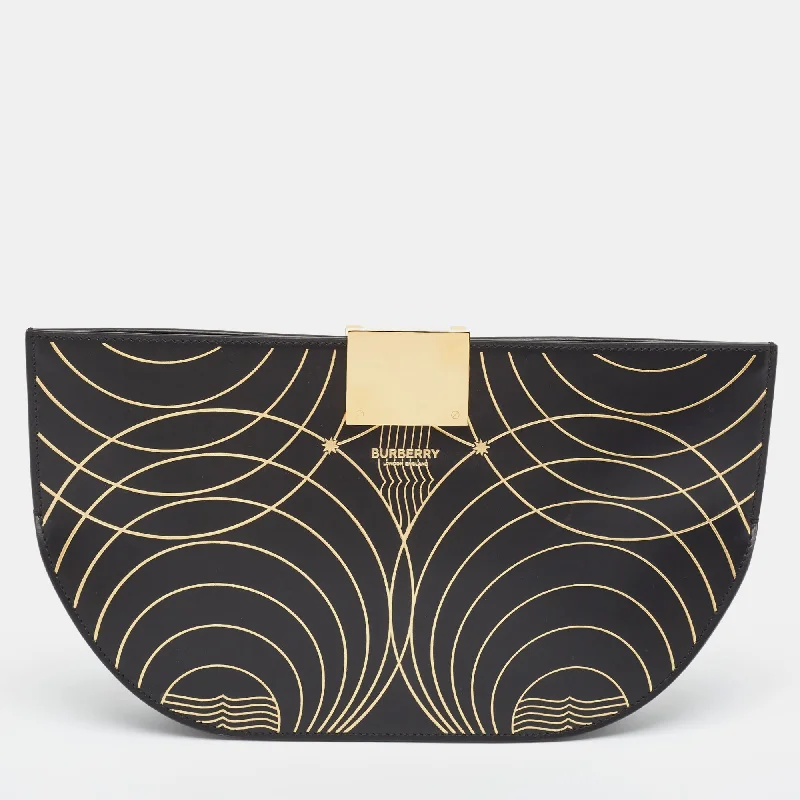 Best bags for weekend getawaysBURBERRY Black/Gold Printed Leather Olympia Wristlet Clutch