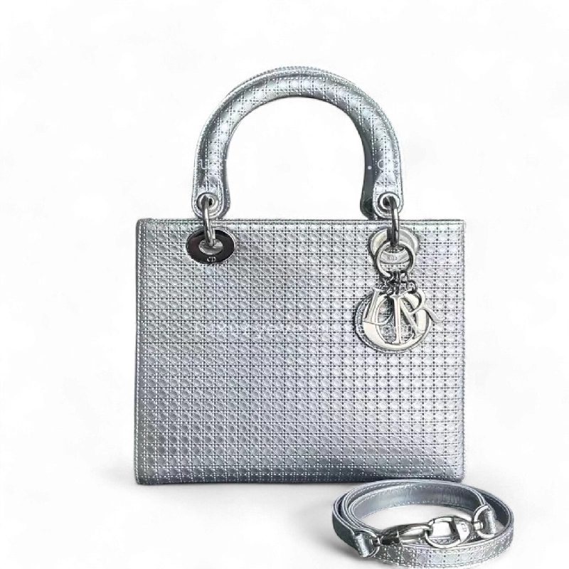 Best bags for photographersDior Lady Medium - Metallic Micro-cannage Silver Hardware