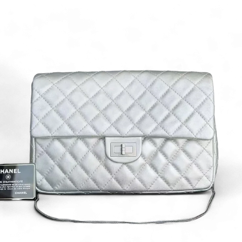 Best bags for photographersChanel 2.55 Flap - Metallic Silver Quilted Lambskin Reissue Ruthenium Silver Hardware Series 12