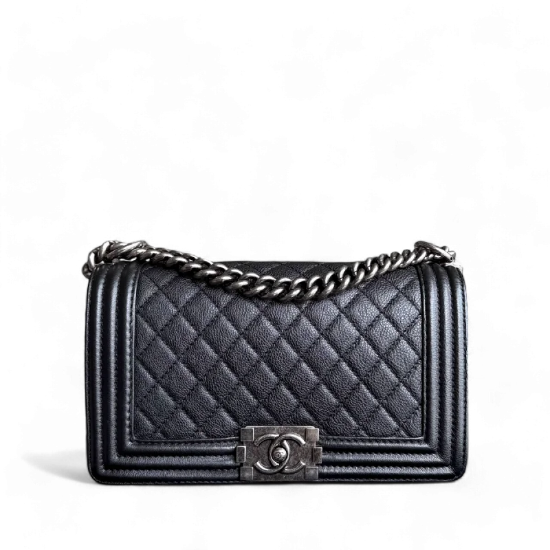 Vintage-inspired handbagsChanel Boy Medium - 25CM Quilted Grained Calfskin Black Ruthenium Silver Hardware Series 18