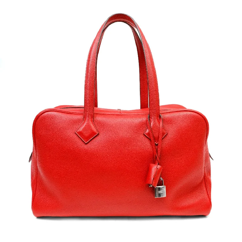 Luxury handbags 2025Hermès Red Victoria II